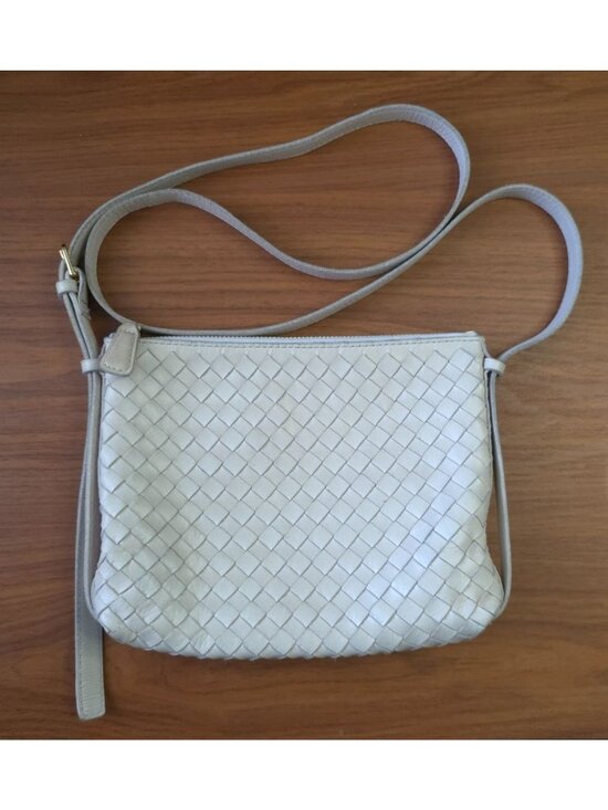 Madewell Handbags - Madewell Pale-Oyster Hand-Woven Leather Crossbody Bag NP322